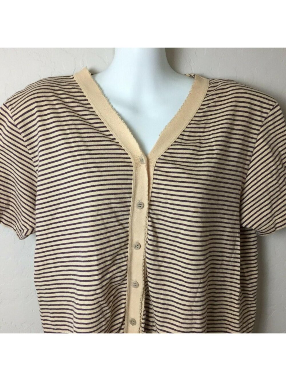 Vintage Liz Sport Women's Beige Striped T-shirt Purple Causal Size Medium